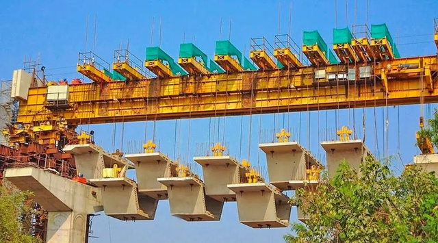 Trung Quốc phát minh "siêu cỗ máy" bất bại, có khả năng xây cầu khổng lồ chỉ trong vài ngày, nâng vật nặng lên tới 900 tấn, giúp giảm mạnh chi phí thi công
