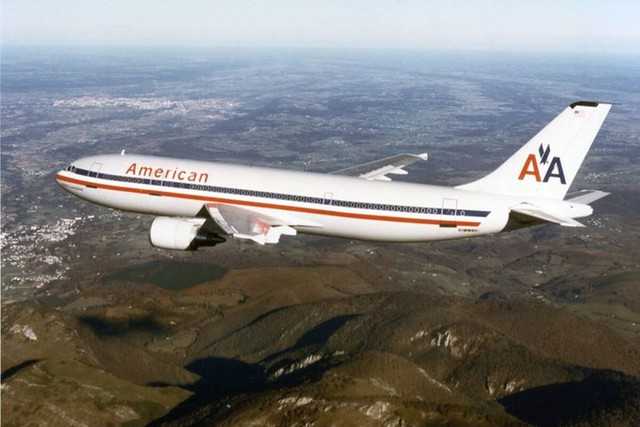 Năm 2001: Máy bay bất ngờ rụng đuôi giữa không trung, 265 người tử nạn - Ảnh 1.