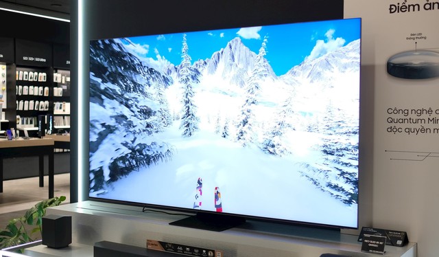 Trải nghiệm nhanh TV QLED cao cấp nhất của Samsung: Thiết kế "mê người", nhiều công nghệ xịn, giá hơn 200 triệu đồng