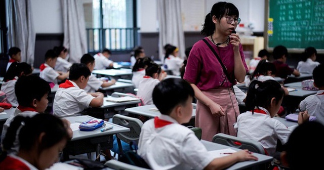 Trung Quốc cấm dạy thêm, phụ huynh phải thuê gia sư cho con gần 10 triệu đồng/giờ