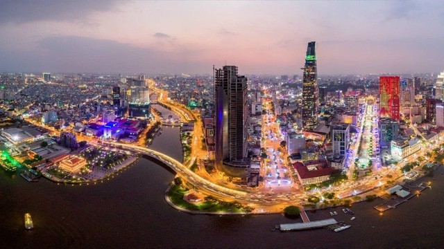 ADB lạc quan về khu vực châu Á - Thái Bình Dương, tăng trưởng GDP của Việt Nam được dự báo ra sao trong báo cáo mới nhất?- Ảnh 1.