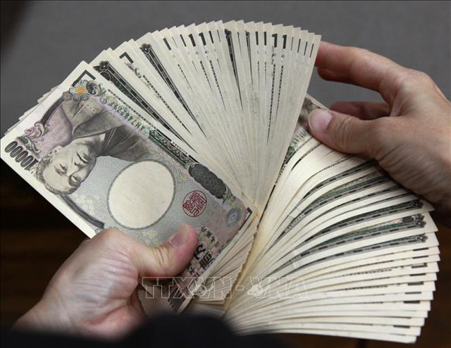 Đồng 10.000 yen Nhật Bản. Ảnh: AFP/TTXVN