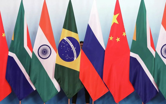 Quốc kỳ của Brazil, Nga, Trung Quốc, Nam Phi và Ấn Độ tại Hội nghị thượng đỉnh BRICS tháng 9/2017. Ảnh: Sputnik