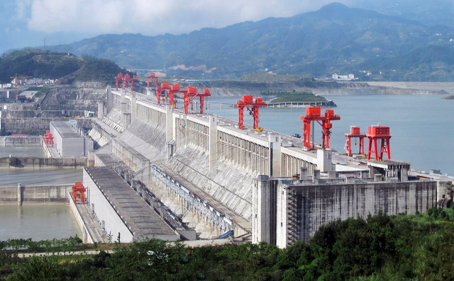 Đập thuỷ điện 'lớn nhất lịch sử nhân loại' sắp được xây dựng ở Trung Quốc: Gấp 3 lần Đập Tam Hiệp, dự kiến cung cấp 300 tỷ kWh điện/năm - Ảnh 1.