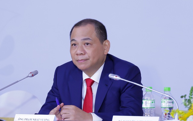 Vượt 60 USD, tài sản tỷ phú Phạm Nhật Vượng lên sát 50 tỷ USD khi đà tăng phi mã của cổ phiếu VinFast chưa hạ nhiệt