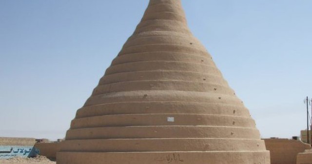 Loại "tủ lạnh" 2.400 năm tuổi của người Ba Tư: Cao hơn 18m, thể tích 6.500m3, không dùng điện vẫn bảo quản được đồ ăn