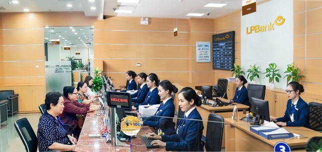 Lãi suất ngân hàng Bưu điện Liên Việt mới nhất tháng 2/2024: Mức cao nhất dành cho tiền gửi online từ 18 tháng trở lên- Ảnh 1.