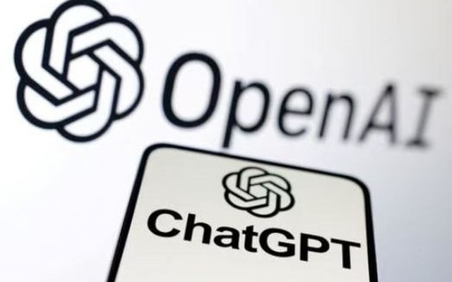 Số lượt truy cập trang web ChatGPT trên máy tính để bàn và thiết bị di động trên toàn thế giới giảm trong tháng 8 - Ảnh: Reuters