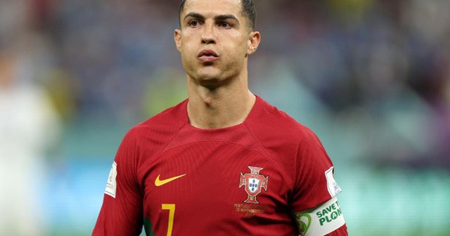 Tuyển Bồ Đào Nha thắng đậm nhất lịch sử khi thiếu Ronaldo, đồng đội lên tiếng bảo vệ CR7