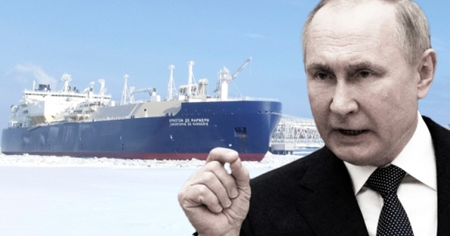 Động thái hiếm thấy của Nga gây bất ngờ: Đưa tàu 'không nón, giáp' tiến vào tuyến đường nguy hiểm nhất hành tinh