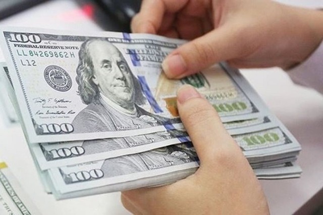 Tỷ giá USD giảm mạnh, mất mốc 24.500 đồng tại Vietcombank