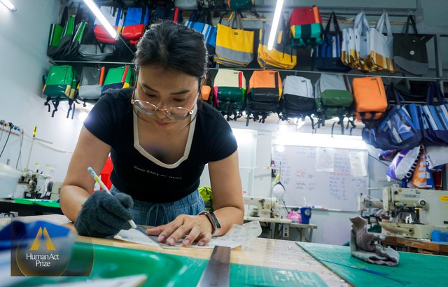 Túi thời trang "Made in Vietnam" từ chất liệu chẳng ai ngờ: Nhìn độ "độc" và giá cả, nhiều người sẽ muốn có cho mình một chiếc