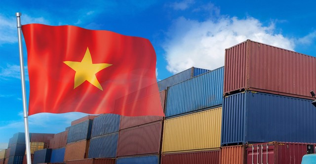 Việt Nam xác lập kỷ lục FDI, 1 cái tên vụt thành ‘quán quân’ của cả nước: Cuộc chuyển mình 'chưa từng có'