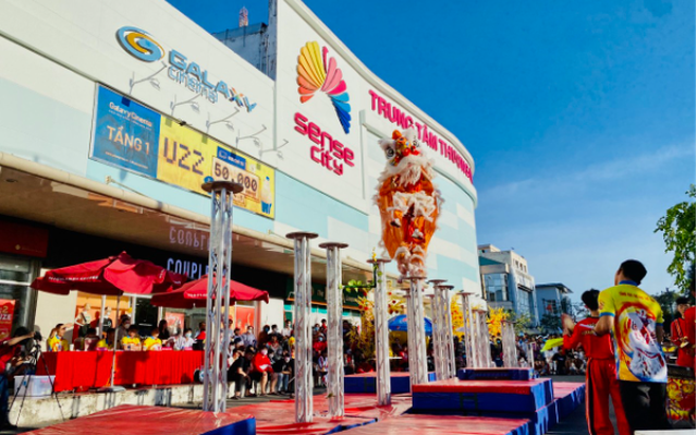 Trải nghiệm Tết trung thu xưa tại hệ thống TTTM Sense City Trải nghiệm Tết trung thu xưa tại hệ thống TTTM Sense City