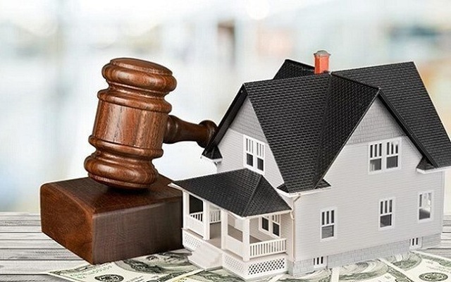 Doanh nghiệp bất động sản xoay sở ra sao khi chờ đợi các khung pháp lý quan trọng?