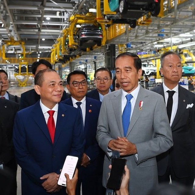 Con trai ông Phạm Nhật Vượng giới thiệu VF9 với Tổng thống Widodo, VinFast dự định rót 1,2 tỷ USD vào Indonesia