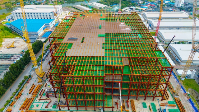 Toàn cảnh công trường xây dựng nhà máy một tỷ USD, dùng lượng thép gấp đôi cầu Long Biên của LG tại Hải Phòng - Ảnh 7.