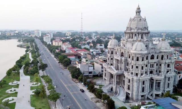 Các đại gia xăng dầu trước khi bị bắt, bị thanh tra: Sở hữu các tòa lâu đài hàng trăm, nghìn tỷ đồng - Ảnh 1.