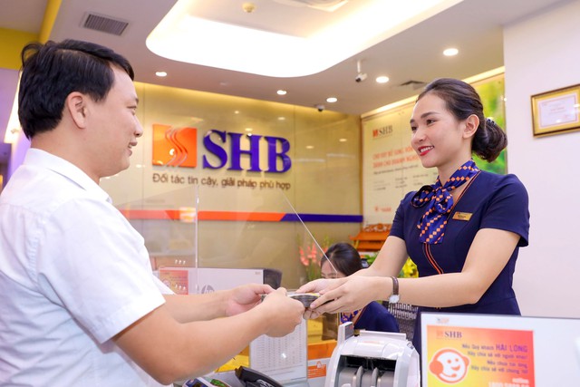 Nhân viên SHB sắp được mua hơn 45 triệu cổ phiếu giá rẻ  - Ảnh 1.