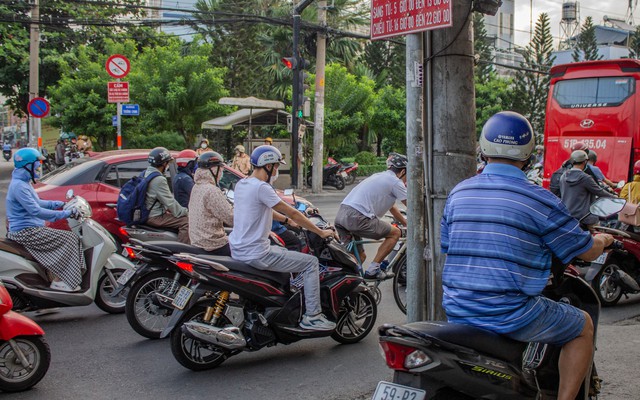 Dự án mở rộng đường đội vốn 10 lần sau 18 năm, có đoạn tốn gần 5 tỷ mỗi m ở TP.HCM - Ảnh 10.