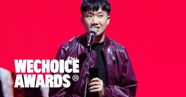 Kiaya gây xúc động tại WeChoice Awards: Em là người không có học thức cao nên sẽ cố gắng trở thành một công dân tốt!