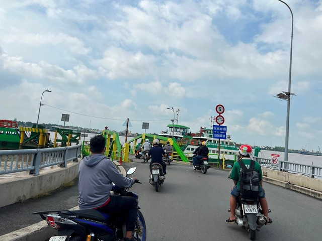 Nhơn Trạch (Đồng Nai) cùng lúc khởi công 3 công trình giao thông kết nối sân bay Long Thành