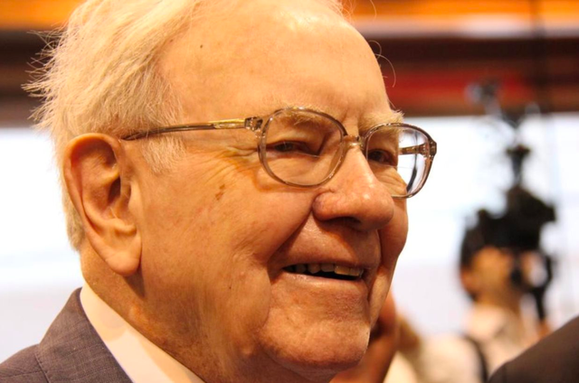 Không thực hiện bất kỳ thương vụ đầu tư nào trong thời gian gần đây, Warren Buffett đang gửi một tín hiệu cảnh báo 'trị giá' 300 tỷ USD đến thị trường