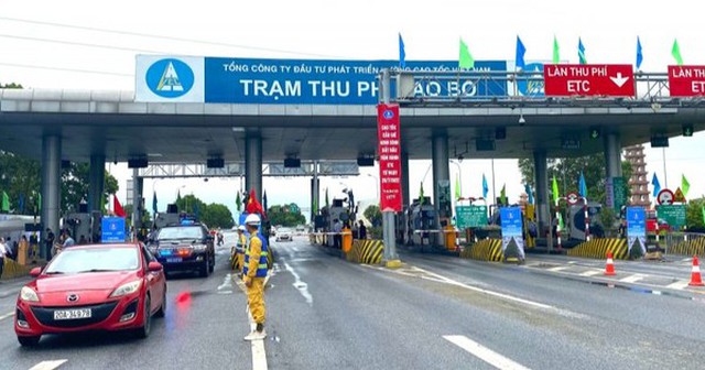 Thu phí cao tốc Nhà nước đầu tư: Cao nhất 5.200 đồng/km