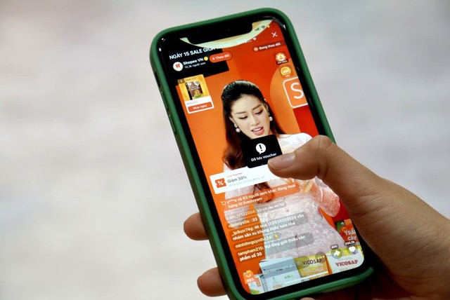 Người Việt "ghiền" mua hàng online, chi hơn 227 nghìn tỷ đồng trong 9 tháng để chốt đơn Shopee, TikTok Shop, Lazada