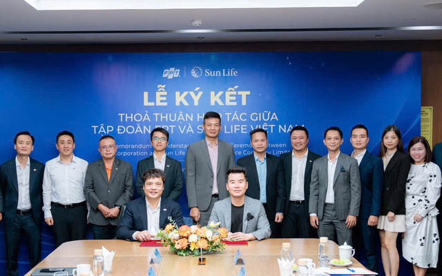 FPT bắt tay Sun Life Việt Nam hợp tác thúc đẩy chuyển đổi số