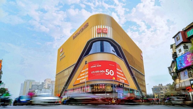 Vingroup đã hoàn tất bán 41,5% vốn của Vincom Retail với giá 'khủng', nhận đủ tiền