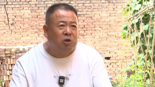 Người đàn ông mua vé số trúng độc đắc hơn 34 tỷ đồng, đến nhận thưởng thì được thông báo: "Anh sẽ không nhận được đồng nào" Người đàn ông mua vé số trúng độc đắc hơn 34 tỷ đồng, đến nhận thưởng thì được thông báo: "Anh sẽ không nhận được đồng nào"
