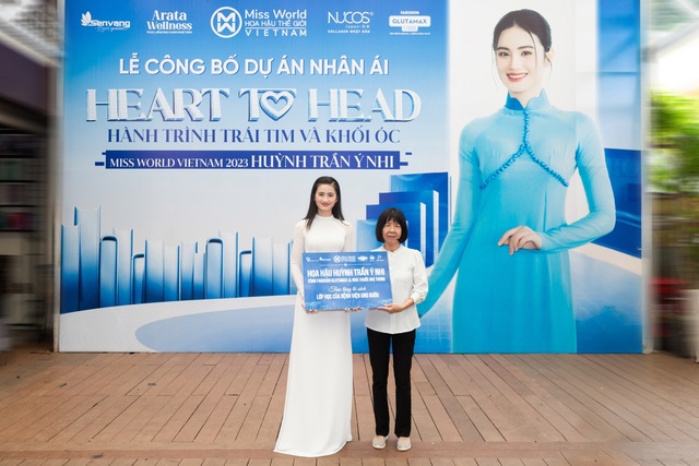 Hoa hậu Ý Nhi công bố dự án nhân ái đến với cuộc thi Miss World lần thứ 72, trao tặng nhiều tủ sách miễn phí