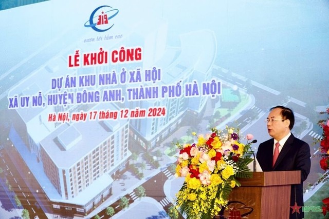 Ông Nguyễn Văn Sinh, Thứ trưởng Bộ Xây dựng phát biểu tại buổi lễ khởi công dự án.