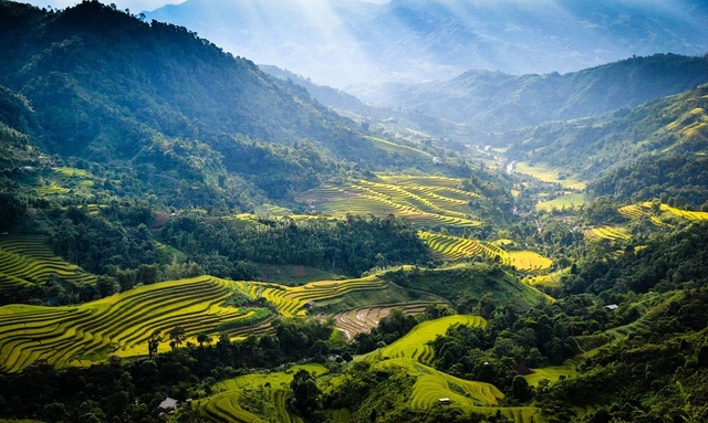 1 vùng đất “kiều diễm”, nơi “đá cũng có thể nở hoa” giữa lòng Đông Bắc: Là kiệt tác thiên nhiên chỉ cách Hà Nội hơn 400km