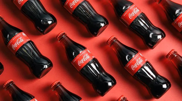 Coca Cola bị chỉ trích vì thu hẹp dự án bảo vệ môi trường, thay đổi các mục tiêu phát triển bền vững từng cam kết