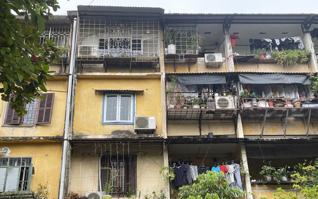 Ngỡ ngàng giá nhà tập thể cũ nát có giá lên đến gần 200 triệu đồng/m2, ngang ngửa chung cư sang chảnh bậc nhất Hà Nội