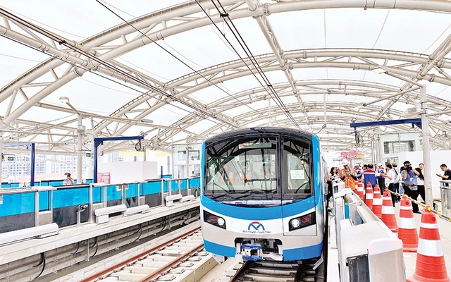 TP HCM xin cơ chế phát hành trái phiếu, TOD để làm xong 200km metro, đề xuất thành lập tập đoàn đường sắt đô thị- Ảnh 2.