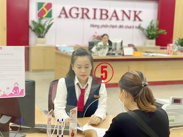 Lãi suất ngân hàng Agribank mới nhất tháng 2/2023: Mức cao nhất áp dụng cho kỳ hạn 24 tháng - Ảnh 1.