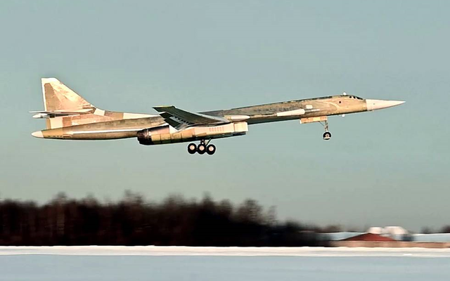 Quân đội Nga sắp nhận 2 máy bay siêu thanh quân sự lớn nhất trong lịch sử