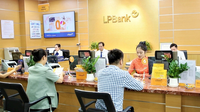 Lãi suất ngân hàng Bưu điện Liên Việt mới nhất tháng 3/2024: Tiền gửi online 18 tháng có lãi suất tốt nhất- Ảnh 1.