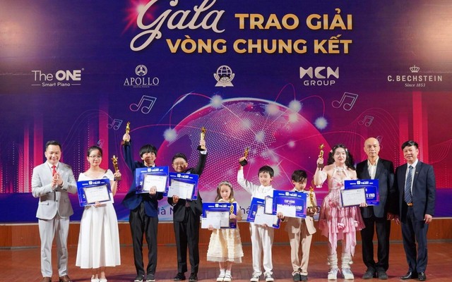 Lộ diện 8 thí sinh giành chiến thắng cuộc thi Piano mở rộng toàn quốc 2024 