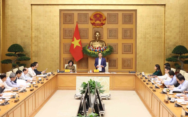 Phó Thủ tướng Lê Minh Khái chủ trì cuộc họp Hội đồng Tư vấn chính sách tài chính, tiền tệ quốc gia. Ảnh VGP