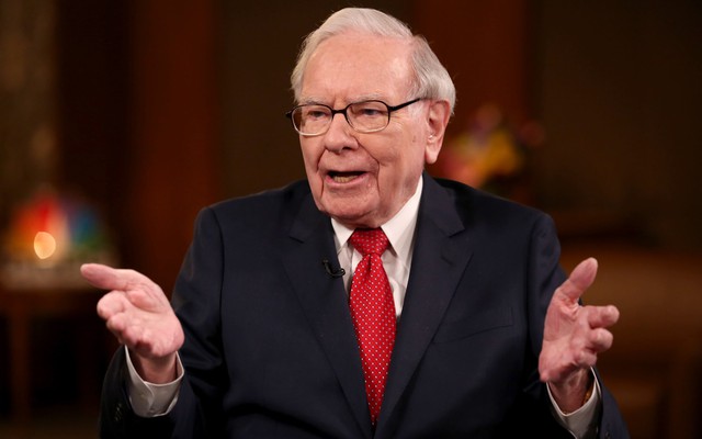 Kinh nghiệm làm giàu của Buffett: Sau 30 tuổi, hãy kiên trì làm 3 việc để “đổi đời”, tiền bạc “đầy kho”