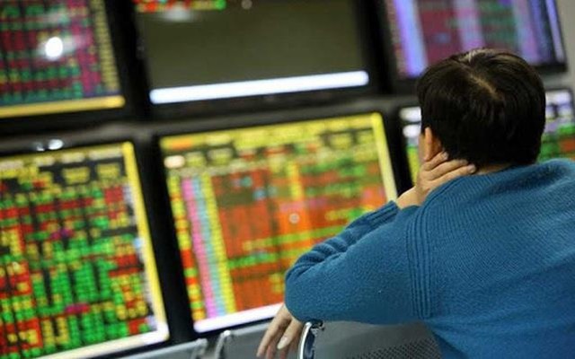 KBSV: VN-Index sẽ đối mặt áp lực rung lắc mạnh tại 1.300-1.350 điểm