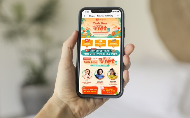 Shopee và Nhà báo Vũ Kim Hạnh livestream lan tỏa giá trị sản phẩm Việt