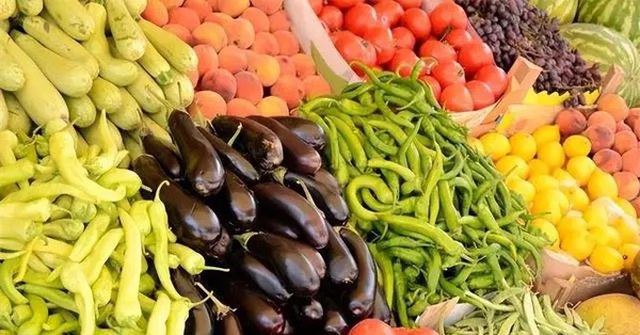 Ăn rau đúng cách mới có lợi: 4 loại rau củ không nên ăn quá nhiều và hằng ngày, cà chua đứng đầu danh sách