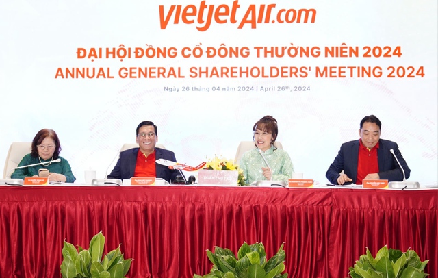 ĐHĐCĐ Vietjet: Doanh thu vận tải hàng không lần đầu vượt 53,7 nghìn tỷ đồng, phát triển mạnh mạng bay quốc tế- Ảnh 1.