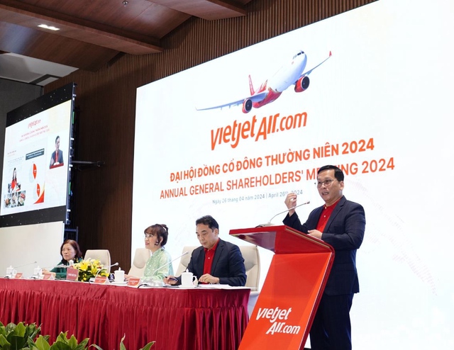 ĐHĐCĐ Vietjet: Doanh thu vận tải hàng không lần đầu vượt 53,7 nghìn tỷ đồng, phát triển mạnh mạng bay quốc tế- Ảnh 2.