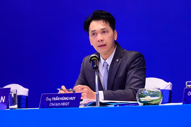 Chủ tịch ACB Trần Hùng Huy: KQKD của ACB quý I/2024 đạt khoảng 4.900 tỷ đồng, tín dụng tăng trưởng cao hơn gấp đôi toàn ngành- Ảnh 2.